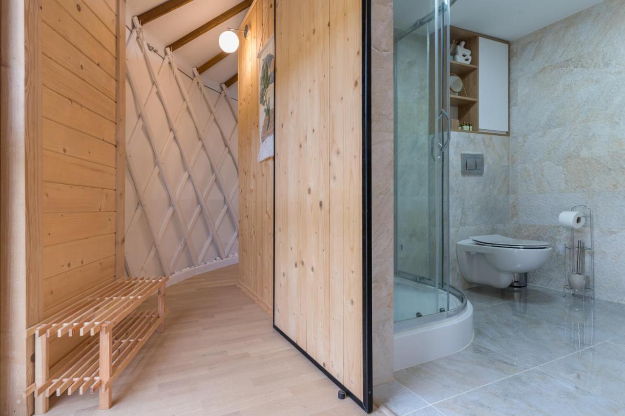 Gorski Glamping - Caloroczne Jurty Z Widokiem Tylmanowa Exterior photo